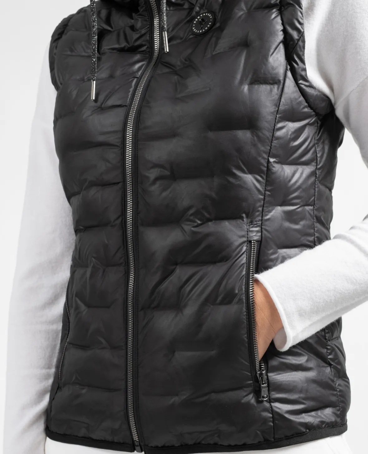 Sun Valley Nyleta Noir Discount