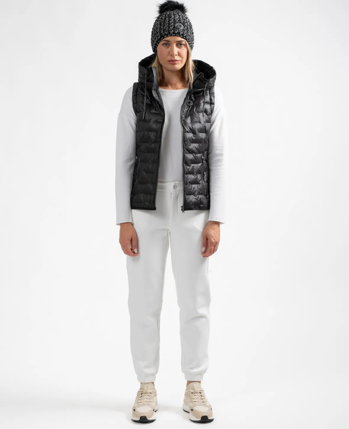 Sun Valley Nyleta Noir Discount