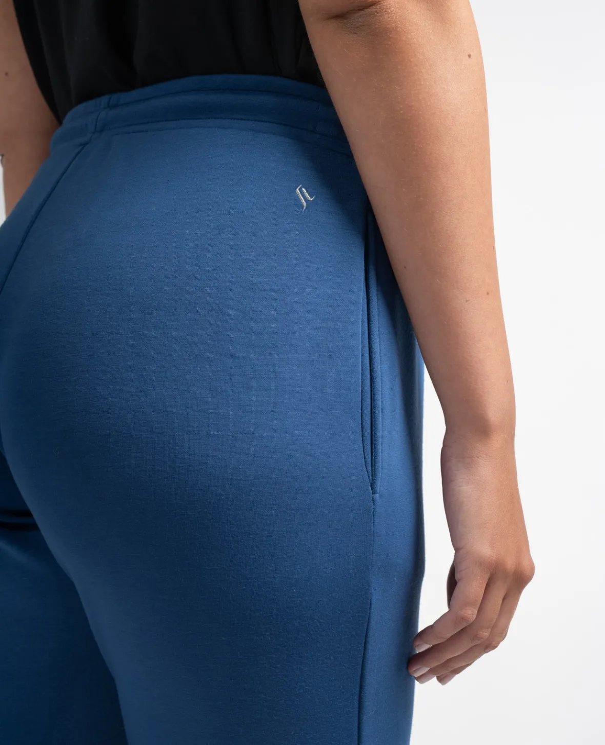 Sun Valley Veele Bleu Sombre Best Sale